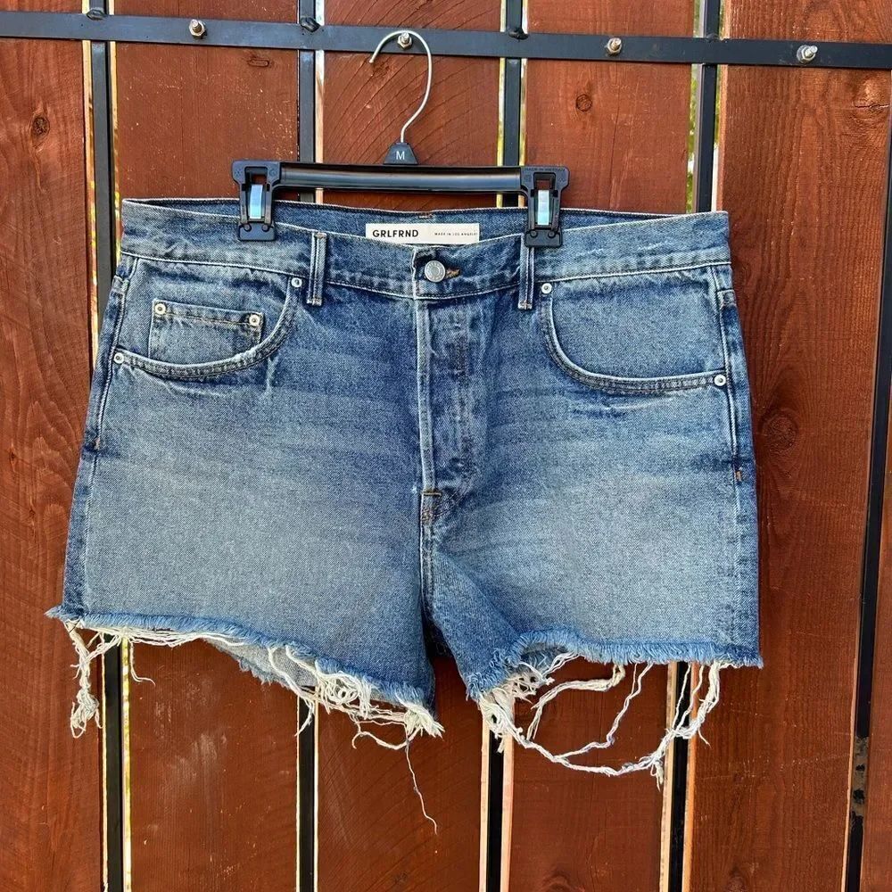 GRLFRND The Jaden Lowrise Boyfriend Short size 30